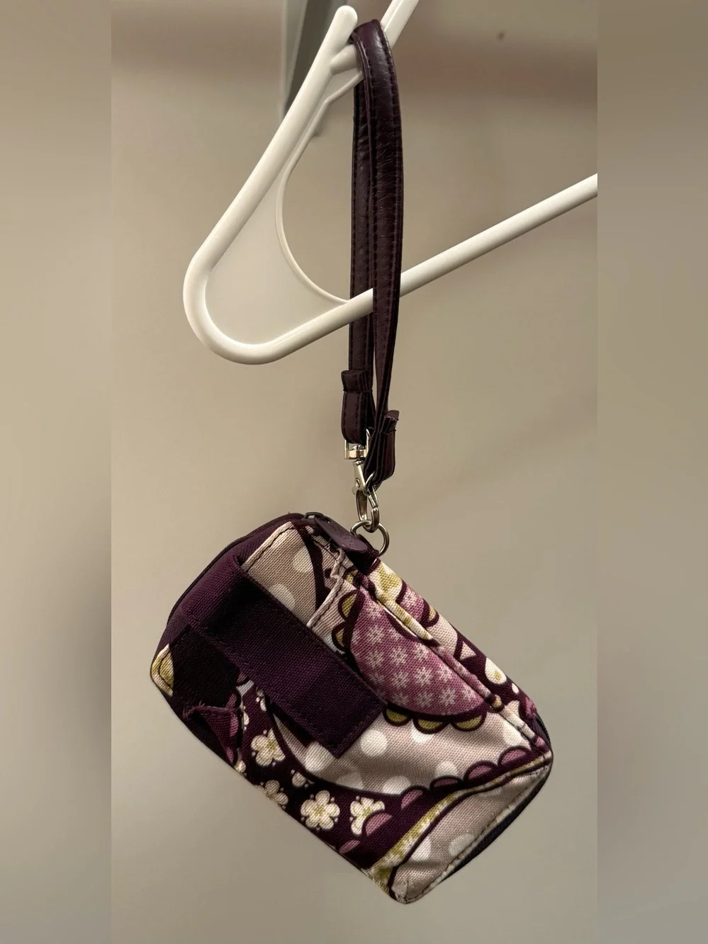 thirty-one Purple Patterned Quilted Wristlet with Removable Strap